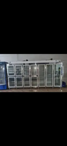 EXPOSITOR AUTOATENDIMENTO 11 PORTAS INOX - 8 FREEZER + 3 GELADEIRA - FUNCIONANDO