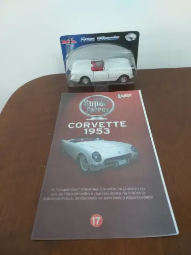 Carro em miniatura Corvette 1953 da coleção Super Carros da Maisto