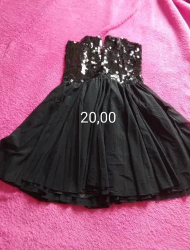 Vendo ou troco roupas femininas novas e seminovas de grife 