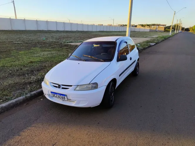 Chevrolet Celta 1.0/super/n.piq.1.0 MPFI VHC 8V 3P 2002
