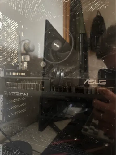 Placa de vídeo AMD RX 9060 XT 16GB (PRA VENDER LOGO)