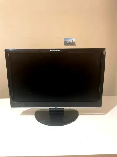 MONITOR LENOVO D1960WA 19" - USADO, FUNCIONANDO PERFEITAMENTE