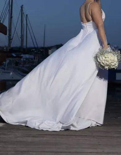 Vendo Vestido de noiva! Usado apenas 1x