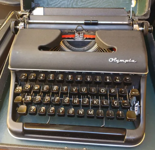 Maquina de escrever Olympia Sm2