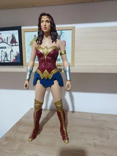Mulher Maravilha 45 cm original Dc comics