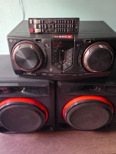 Vendo excelente. rádio 950 w