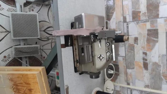Máquina de costura industrial interloque Juki MO-357