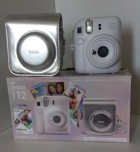 Instax Mini 12 + Bolsa Original + Caixa | 8 meses de uso