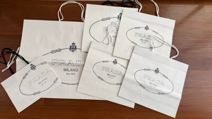 Sacolas Prada