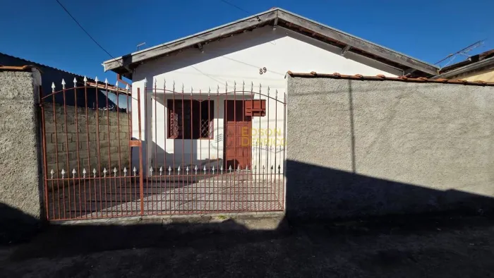 Casa com 2 quartos, Crispim - Pindamonhangaba