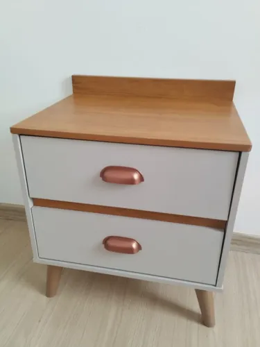 Mesa de cabeceira
