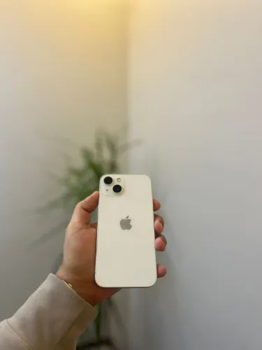 iPhone 13