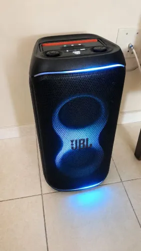 Caixa de som JBL,aceito troca
