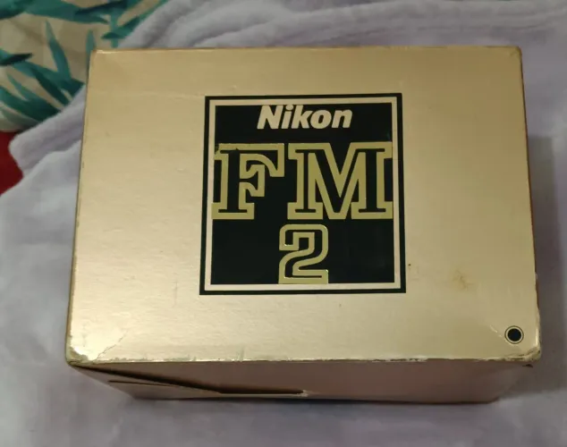Máquina fotográfica analógica Nikon FM 2