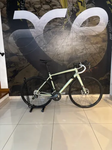 Bicicleta Felt VR40 - Tamanhos 47 ou 56