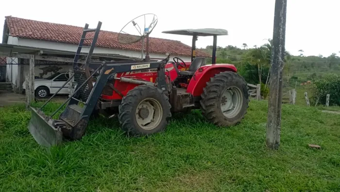 Trator Massey Ferguson 