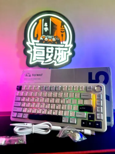 Teclado Mecânico Freewolf F75 Tri-Mode RGB 4000mAh | Novo na Caixa