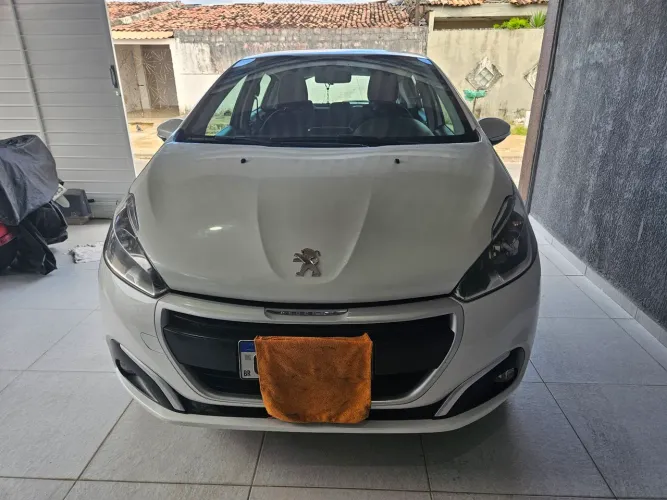 Peugeot 208 Active Pack 1.2 Flex 12V 5P Mec. 2017