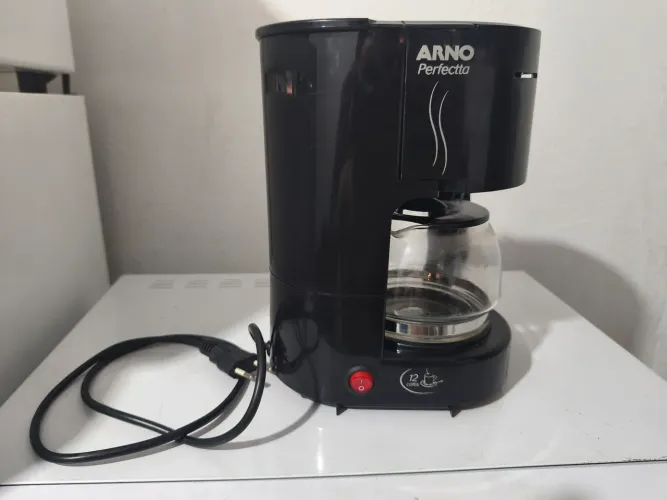 Vendo cafeteira elétrica perfecta Arno até 12 xic. 600ml