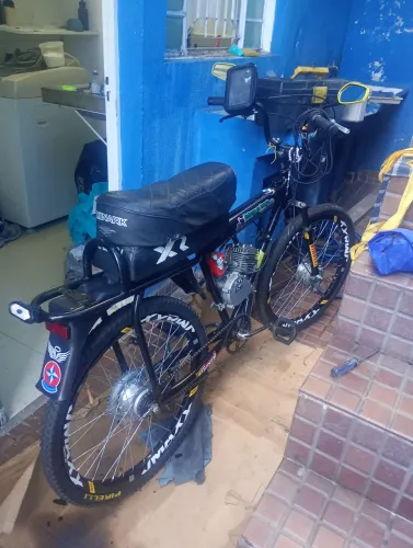 Bicicleta Motorizada Bikelete equipada pronta pra trabalhar.