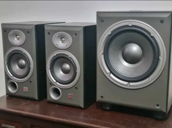 JBL NORTHRIDGE E30 + SUB E150P