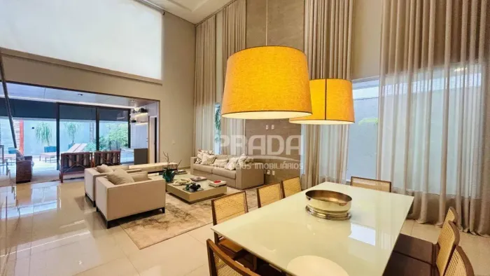 Casa com 3 quartos, 294 m² - Condomínio Jardins Roma - Uberlândia/MG