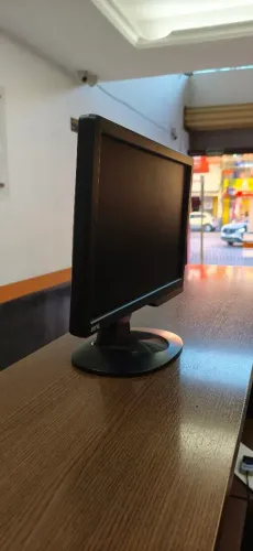 Monitor BenQ Q615HDA