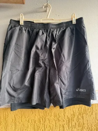 SHORTS DE CORRIDA ASICS 2N1 BASIC - TAMANHO: GG