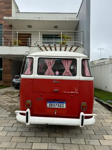 Volkswagen Kombi Standard/ Luxo/ Serie Prata 1976
