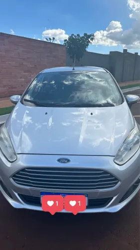 Ford Fiesta 1.6 16V Flex Aut. 5P 2015