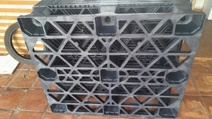 Pallets Plástico Reforçado 1 X 1,20 m