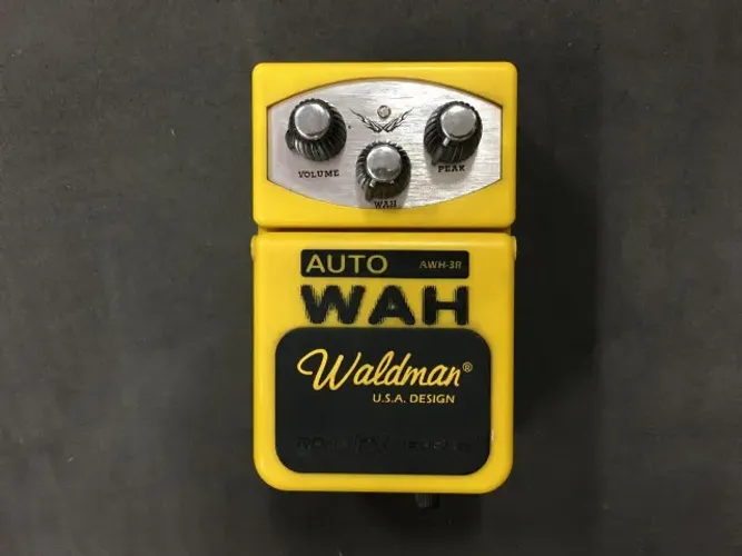 Pedal de guitarra Waldman Auto Wah AWH-3R semi novo