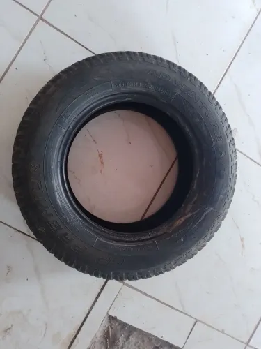 Pneu meia vida 205 70 r15