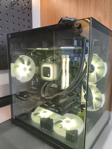 PC Gamer - RX 6000 8GB - 32GB RAM - Ryzen 5