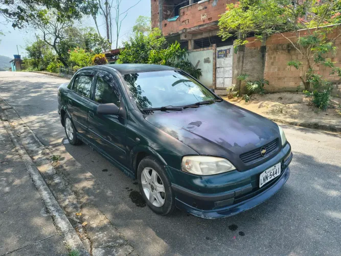 Chevrolet Astra GL Milenium 1.8 MPFI 4P 2001