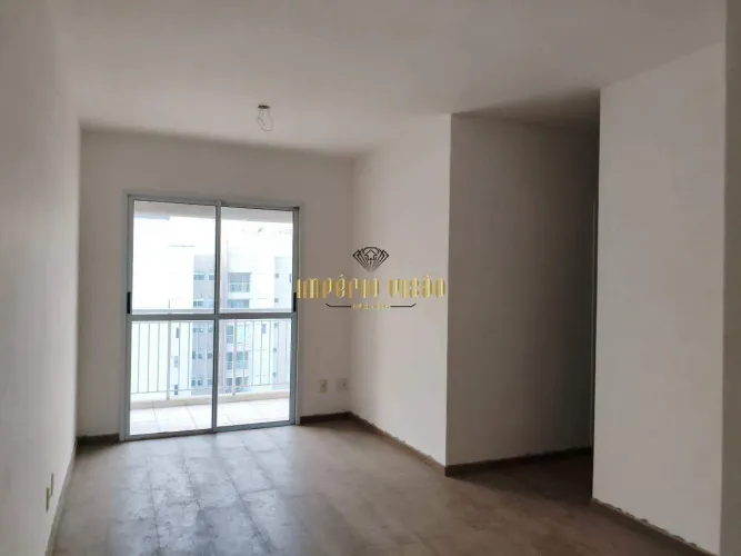 Apartamento para Locação de 3 dormitórios sendo 1 suíte no bairro Conjunto Residencial Ira