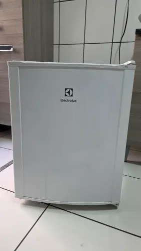 Frigobar Electrolux 79L Top