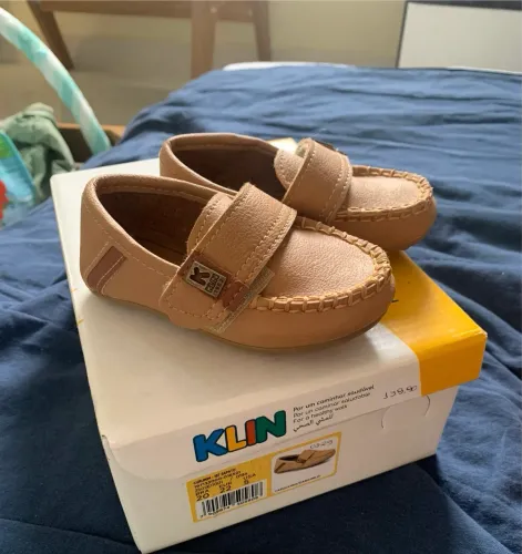 Sapato infantil (bebê) anatômico mocassim marca KLIN Tamanho: 20