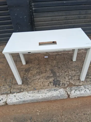 Mesa desmontável