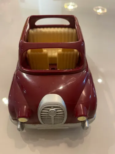 Carrinho sedan sylvania familiar