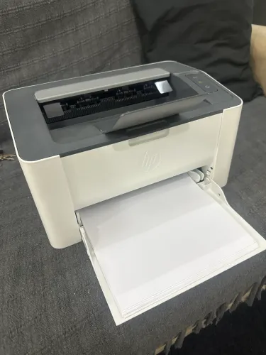 Impressora HP LASER 107w nova
