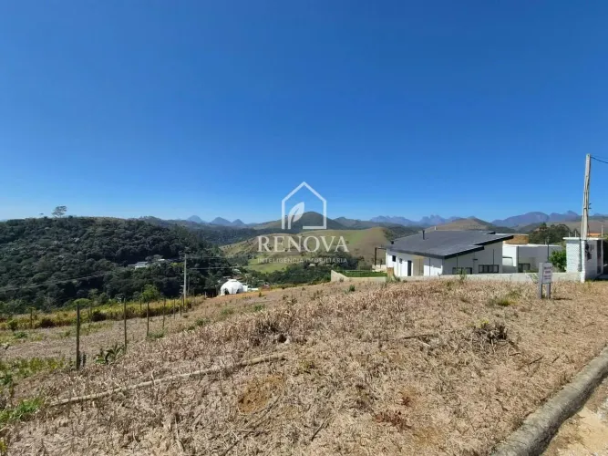 Terreno à venda, 1018 m² por R$ 190.000 - Pessegueiros - Teresópolis/RJ