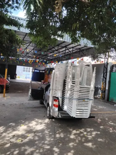 Locação de mesas e cadeiras