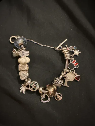 Pulseira vivara com berloques