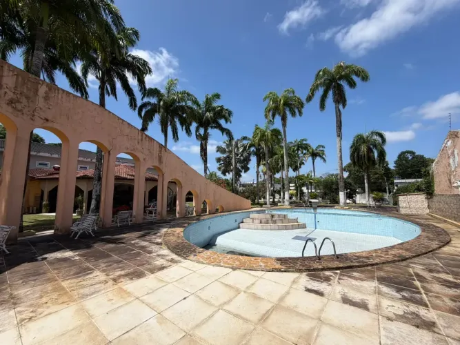 Linda Casa Lago Azul - Lote 2.000 M² - Casa c/ 5 suítes, boate e piscina priv.