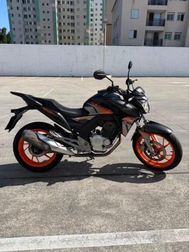 HONDA TWISTER 