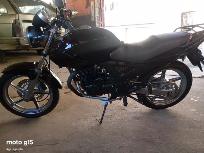 Tuyster  250