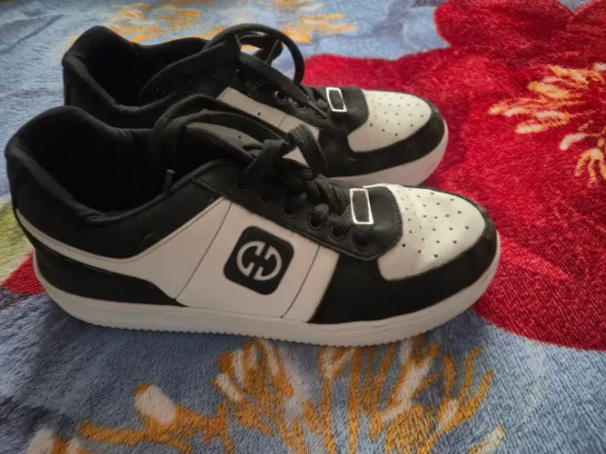 Tênis Ollie ProMax 2 Masculino Branco e preto. Usado 3 vezes, seminovo.