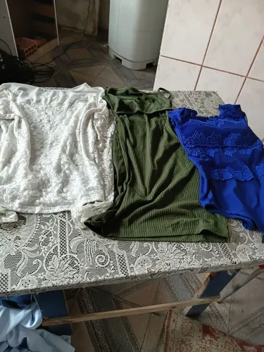 Roupas pra brechó
