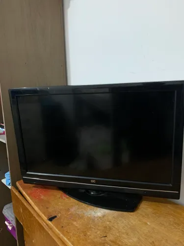 TV OC 24? LCD - Ótimo Estado (Não Smart)